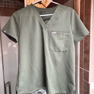 FIGS Moss Catarina- One-Pocket scrub top